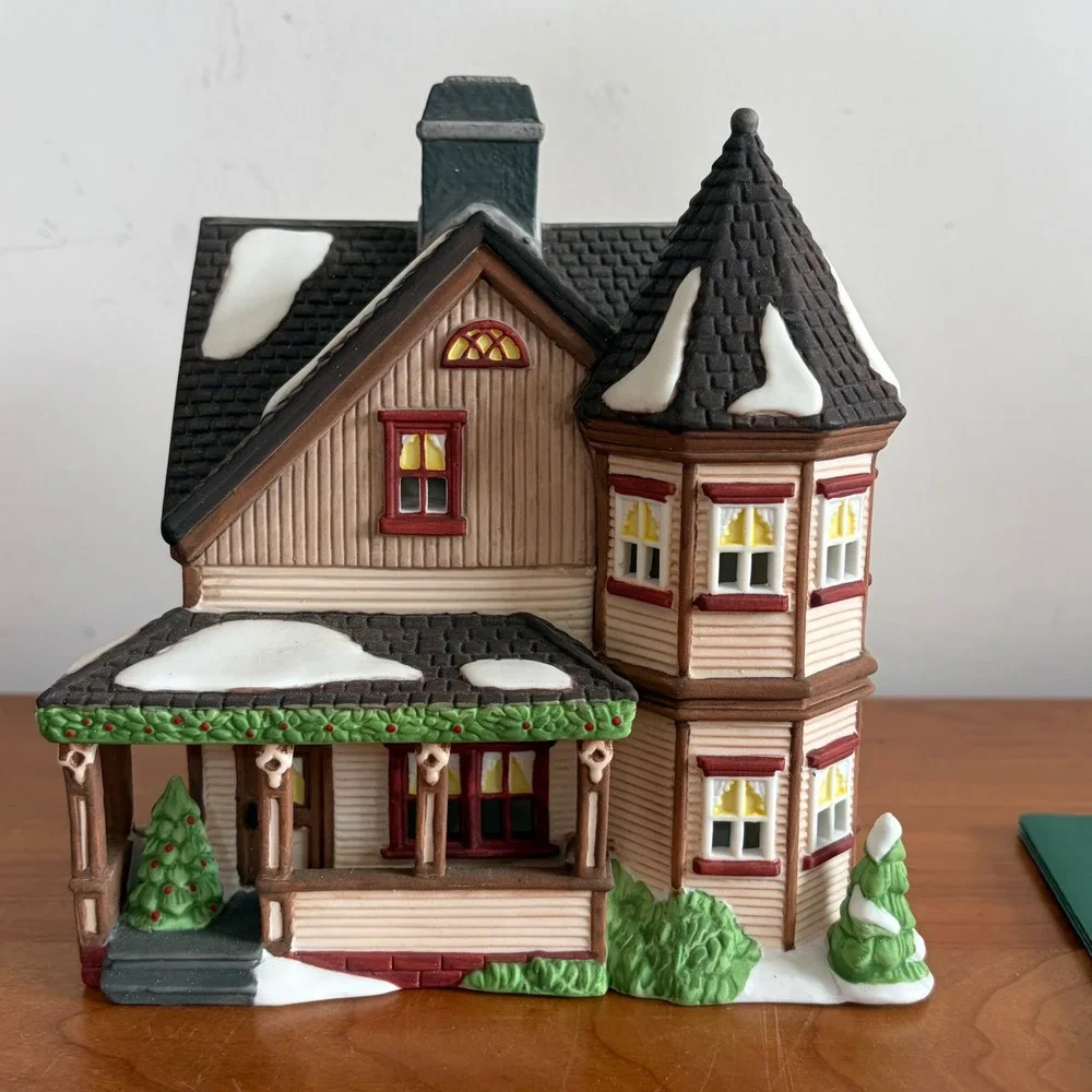 Dept 56 New England Village Thomas T Julian House Christmas Heritage Village